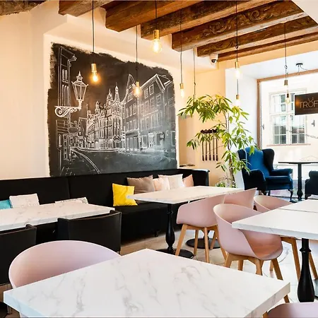 Meriton Old Town Garden Ξενοδοχείο