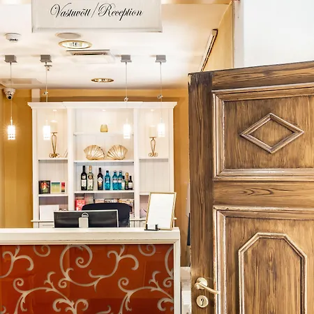 Ξενοδοχείο Meriton Old Town Garden 4*