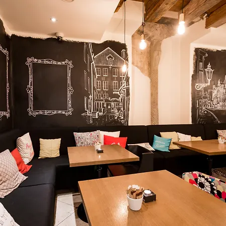 Meriton Old Town Garden 4* Tallin