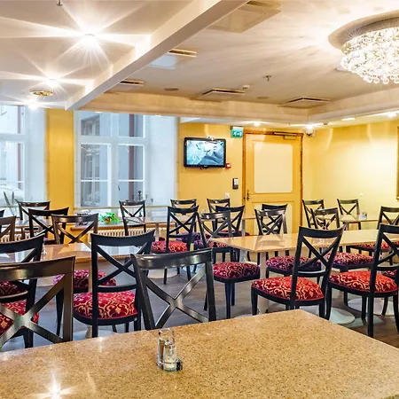 Meriton Old Town Garden Hotel Tallinn