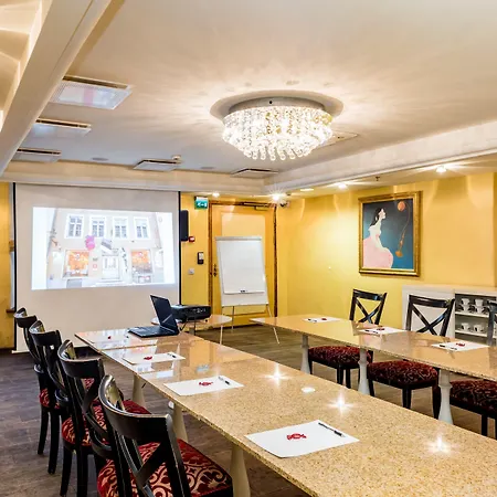 Ξενοδοχείο Meriton Old Town Garden