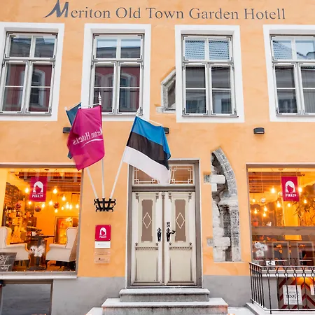 Hotelli Meriton Old Town Garden 4*