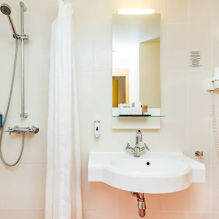 美利通旧城伽登酒店 塔林