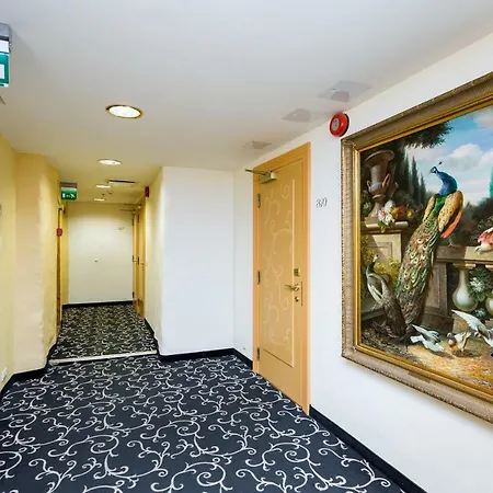 Hotel Meriton Old Town Garden Tallin