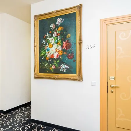 Hotel Meriton Old Town Garden Tallin