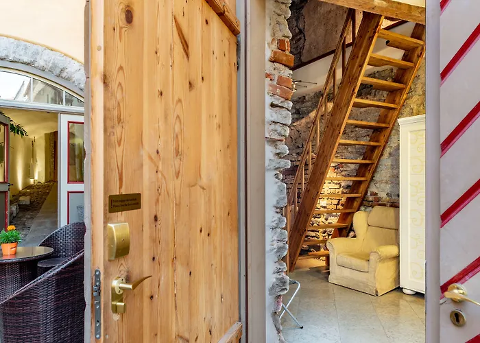 Hotel Meriton Old Town Garden Reval