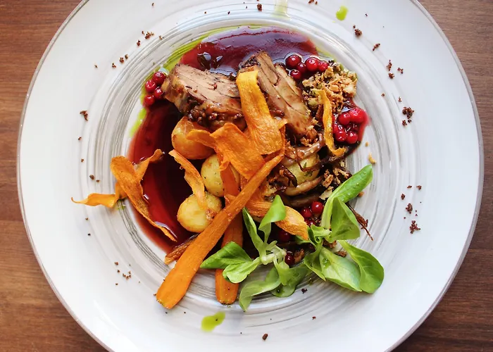 Meriton Old Town Garden 4*