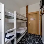Meriton Old Town Garden Hotel