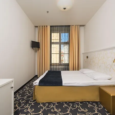 Meriton Old Town Garden Hotel 4*