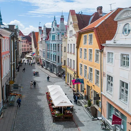 Meriton Old Town Garden 4*