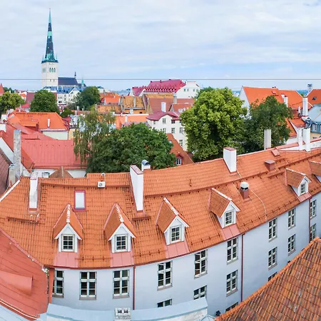 Meriton Old Town Garden Hotel 4*