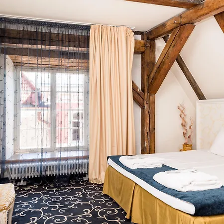 Meriton Old Town Garden Reval