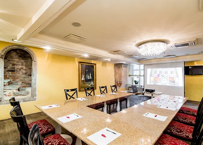 Meriton Old Town Garden Ξενοδοχείο 4*