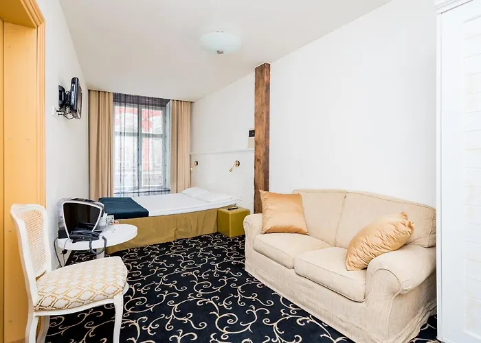 Ξενοδοχείο Meriton Old Town Garden